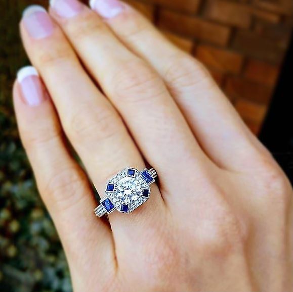 1 Carat Diamond Engagement Ring Halo 